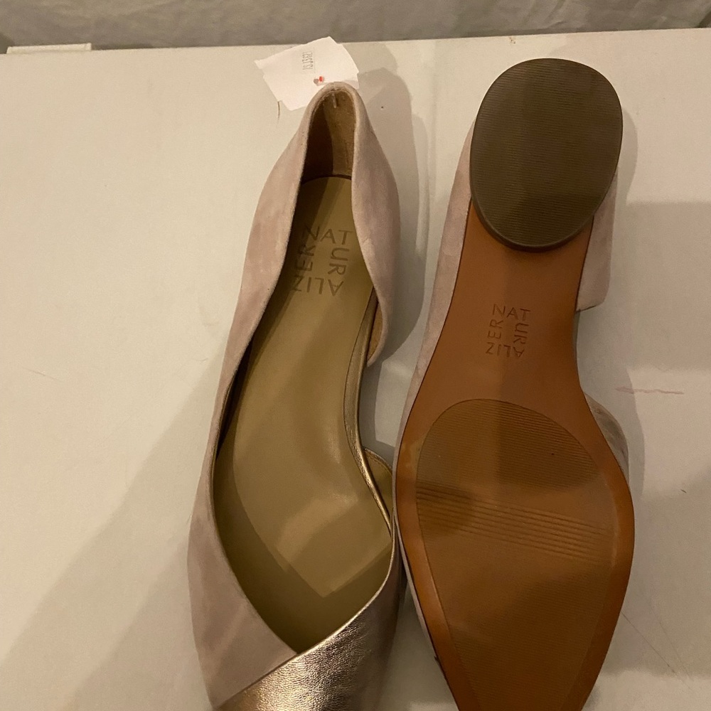 Naturalizer blush suede & gold flats size 9w NWT - Picture 8 of 8